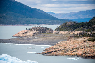 歌颂地质工作者的文章